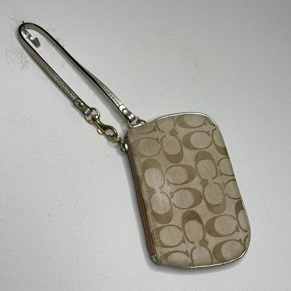 COACH Signature Monogram Small Wristlet Tan Beige - Picture 11 of 12